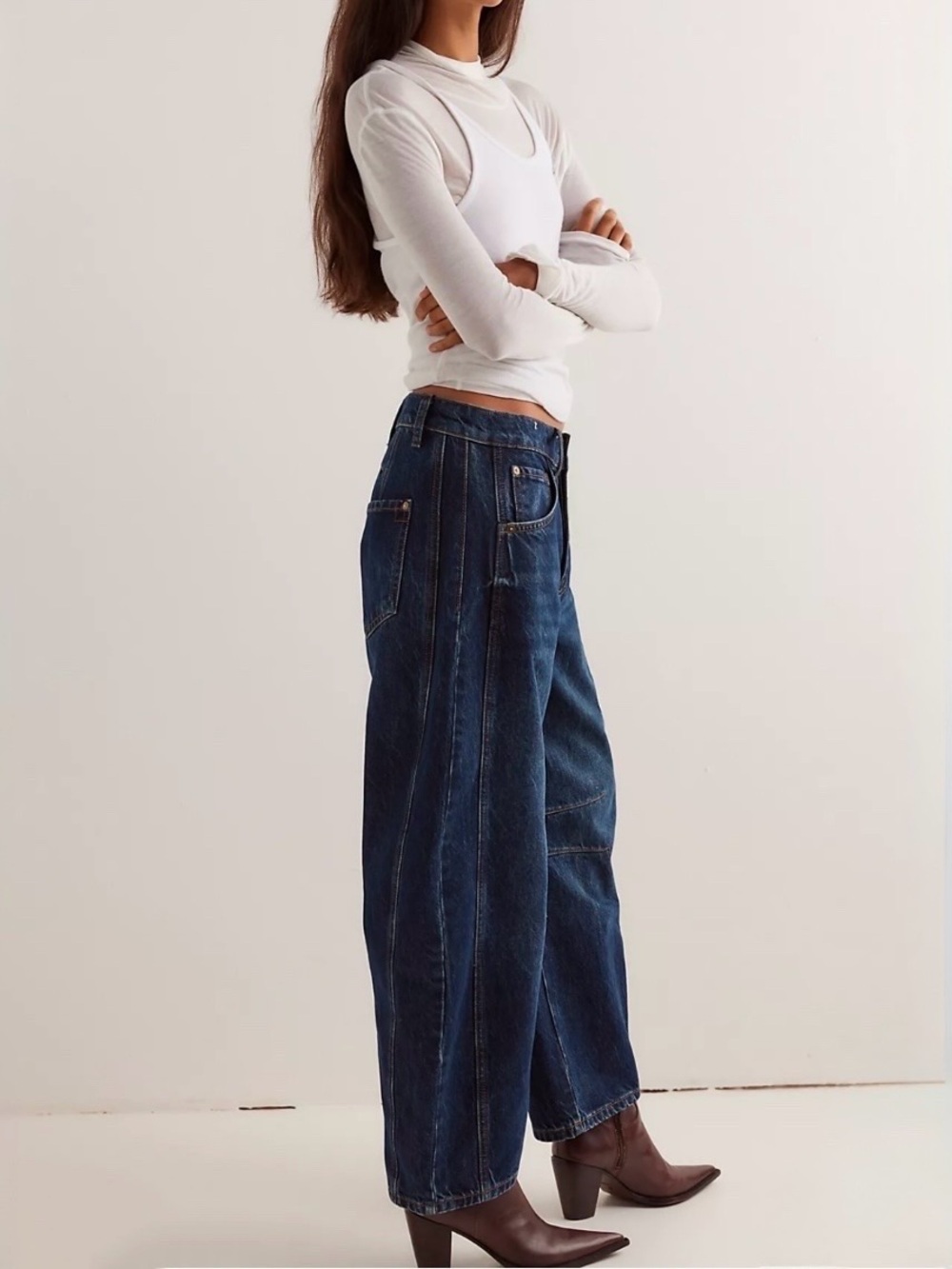 Free People We The Free Good Luck Mid-Rise Barrel Jeans Deep End Blue size 27
